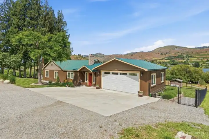 Front view of home
