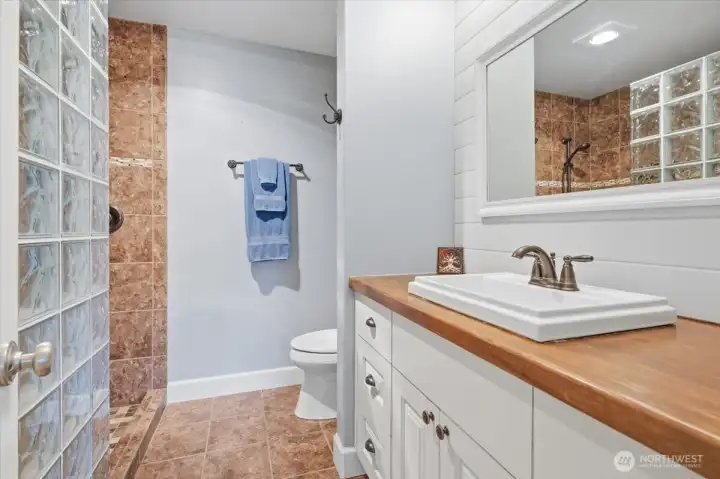Primary ensuite bathroom