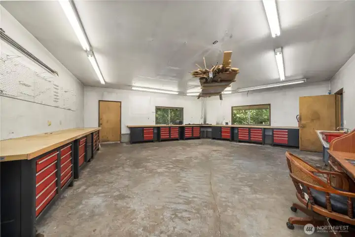 over 2,200 sq ft of shop/garage space!