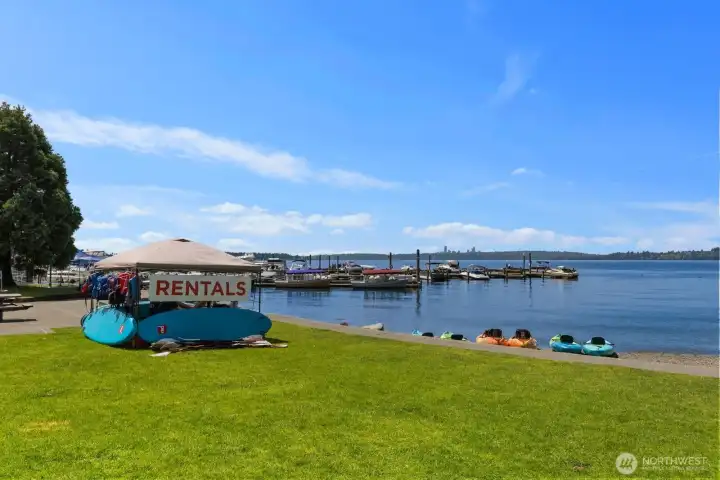 Scenic Marina Park offers waterfront views, adventures, farmer's market and festivals throughout the year! Scenic Marina Park offers waterfront views, adventures, farmer's market and festivals throughout the year!