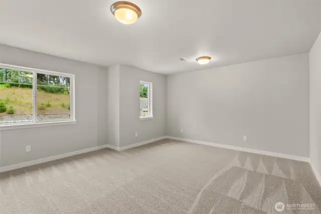 Large 4th bed or bonus room