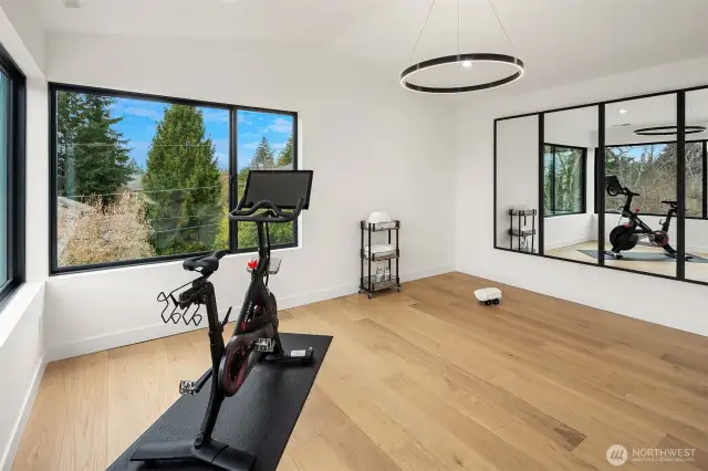 3rd level flex room.