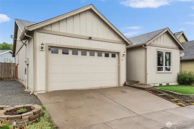 One car garage... ready for your car or storage!