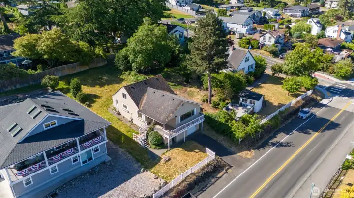 Possible access from back alley.