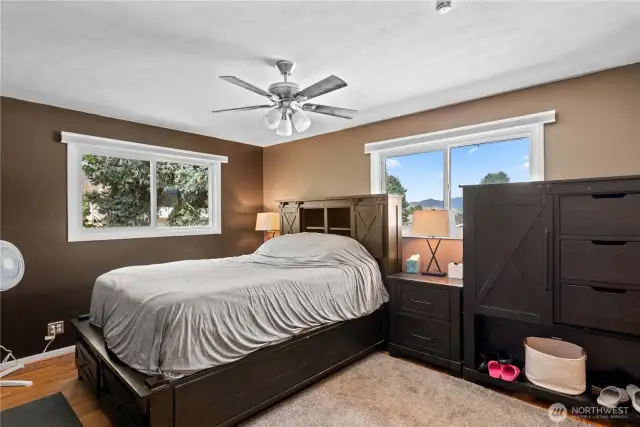 Upstairs Bedroom 2