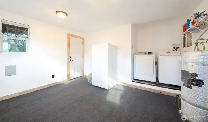 Laundry and play room