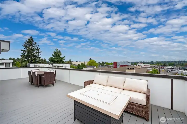 Enjoy expansive City and Cascade & Mt Rainier views.