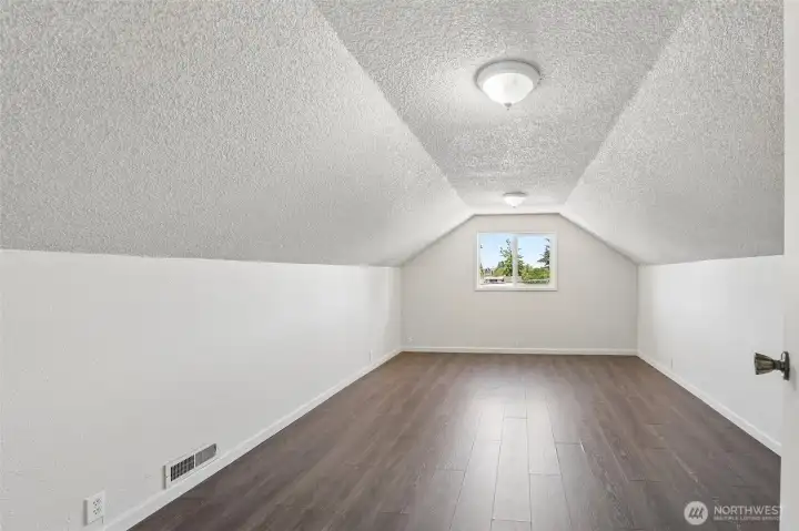 Upstairs bedroom