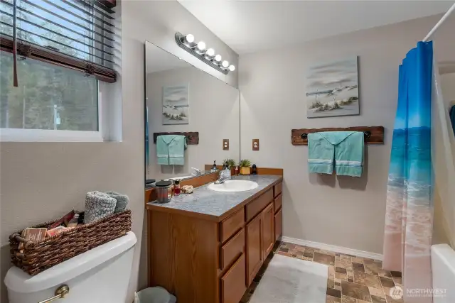 Full Primary Bathroom