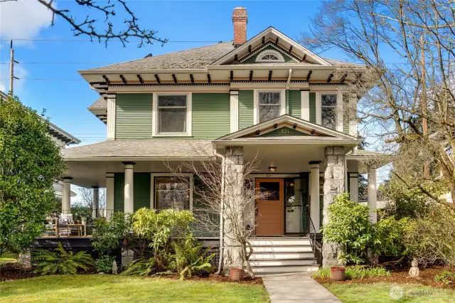 The Tweeden House in Tacoma's Historic Wedge District is a remarkable example of turn-of-the-century quality and craftsmanship. Valuable updates ensure modern comfort while stunning original woodwork carries the grandeur of the past into today.