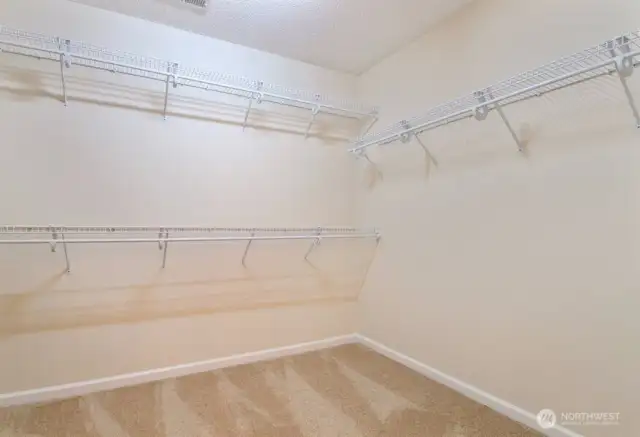 Long and wide Walk-in-Closet.