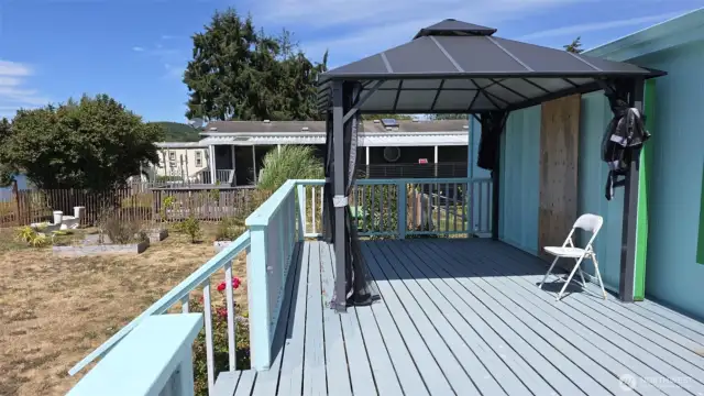Large back deck