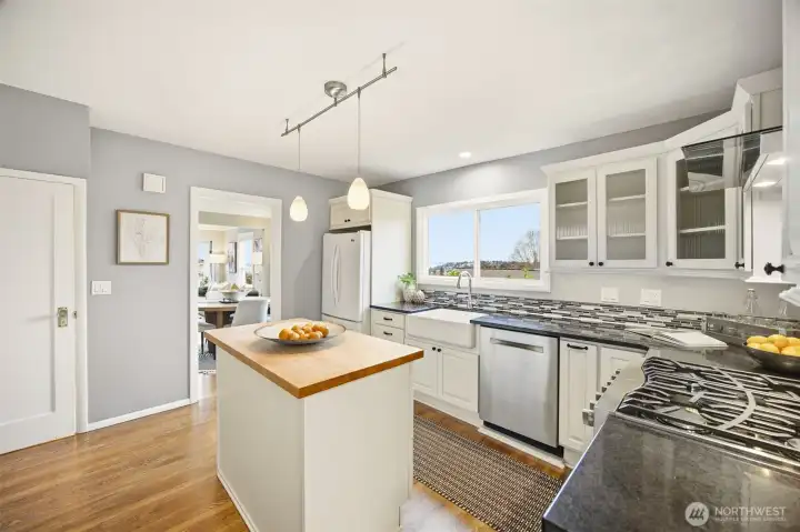 Yes - views are enjoyed from the kitchen too!