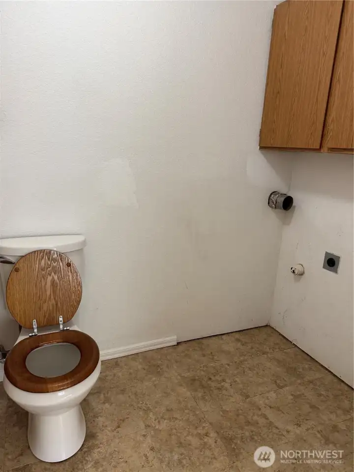 Bathroom just off kitchen with W/D hookups just off kitchen