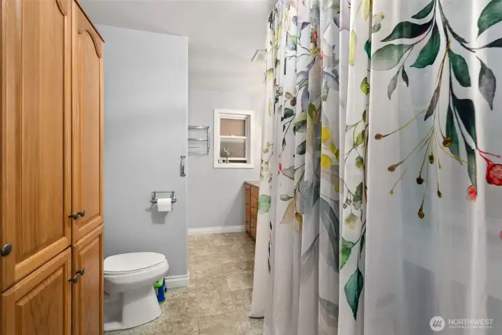 full bath