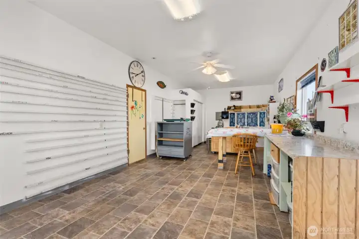 studio in garage