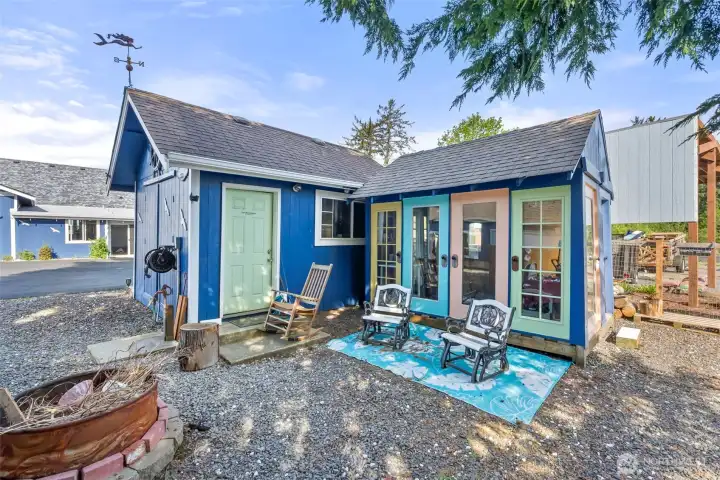 work shed and bbq shed