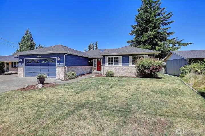 Great leveled lot makes for easy landscaping maintenance.