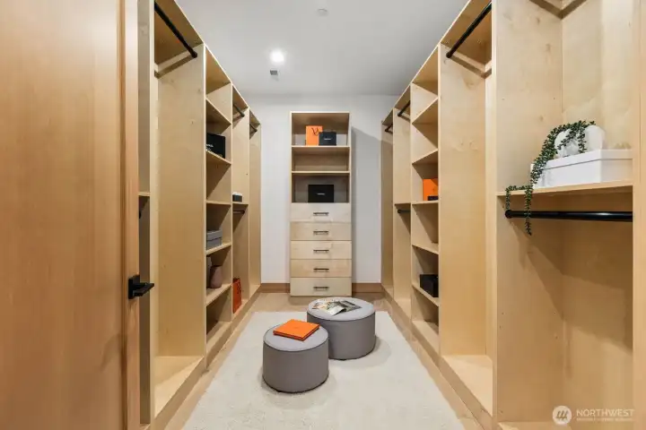 Master Walk In Closet
