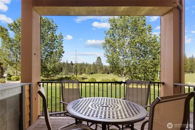 Great spot to have your morning coffee or your evening glass of wine.