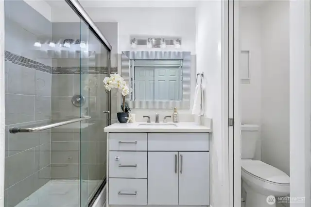 Bath in the bedroom suite