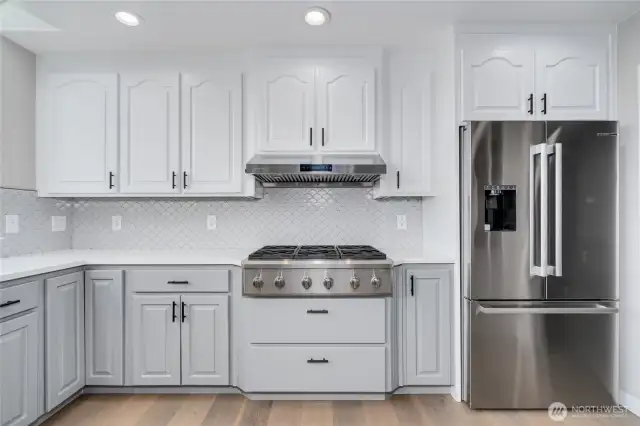 6-burner GE cafe cooktop.