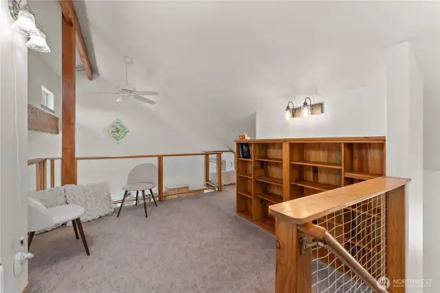 Second story nook