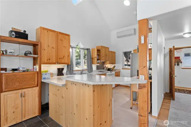 Kitchen eating bar