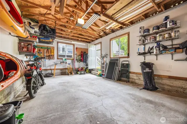 Spacious 1-car garage