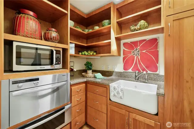 Butler's pantry with Miele steam & warming ovens