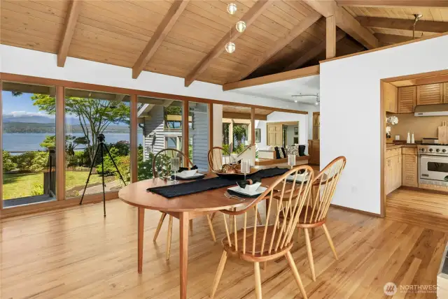 Vaulted architectural details highlight the views