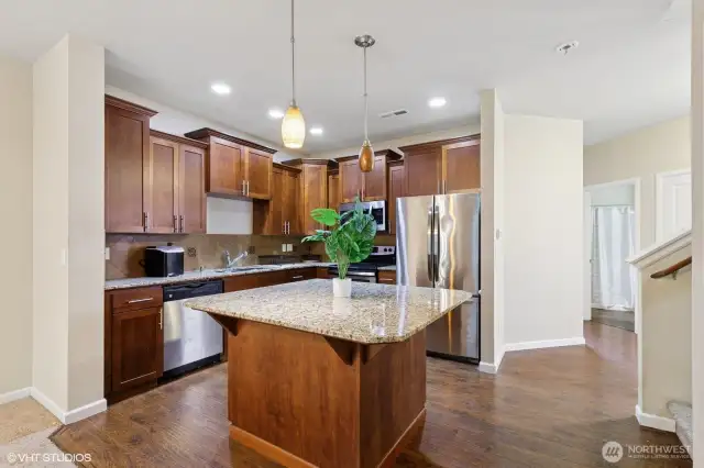 Large Island w/slab granite