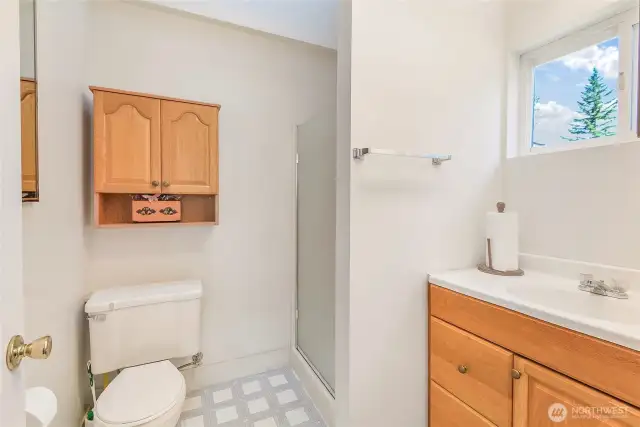 3/4 bath in garage