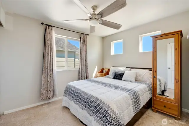 Second bedroom with ceiling fan