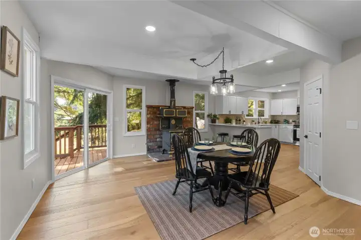 Very Large Dining Room w/Slider to Deck, Vintage Stove, Pantry and Kitchen
