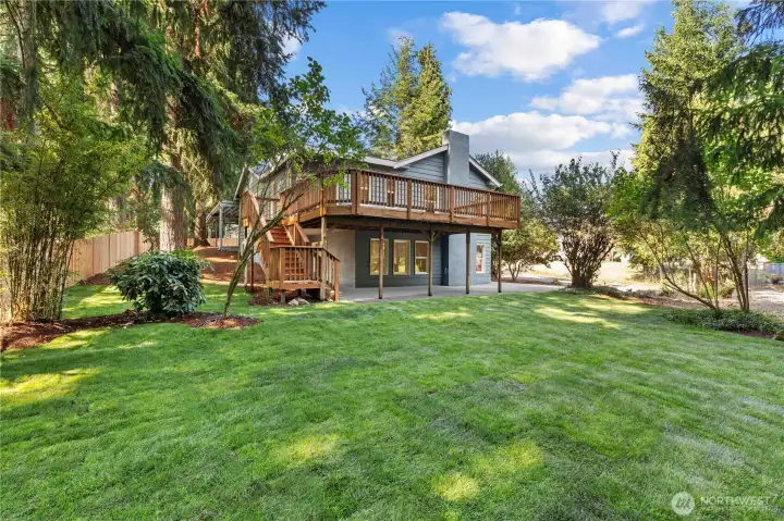 Freshly manicured lawn!