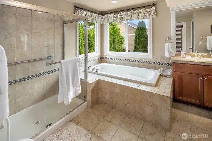 Separate shower & soaking tub