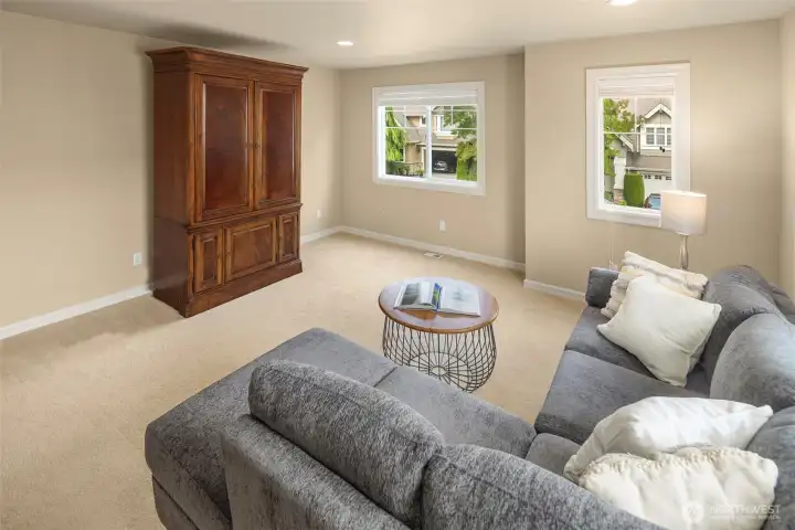 Upstairs Bonus Room / 5th Bedroom