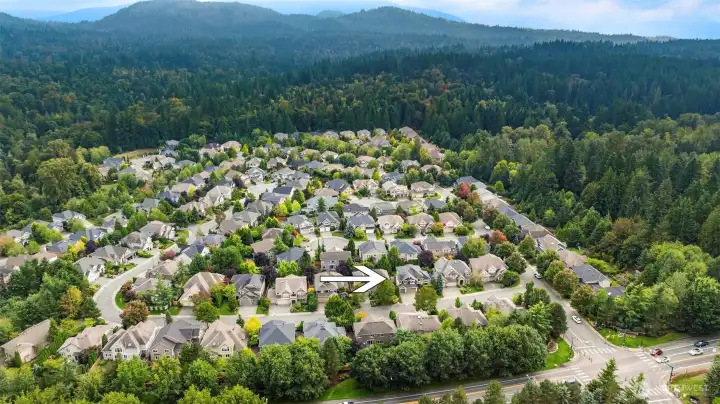 A beautiful neighborhood tucked into the forest on the North East Corner of Sammamish. A short distance to hiking and biking trails, Aldarra Golf Course is just about a mile away.