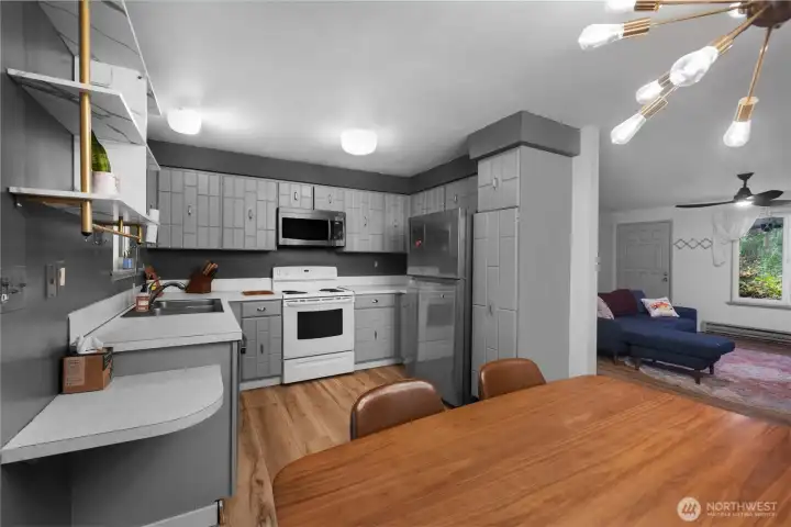 Lots of lighting for a bright kitchen.