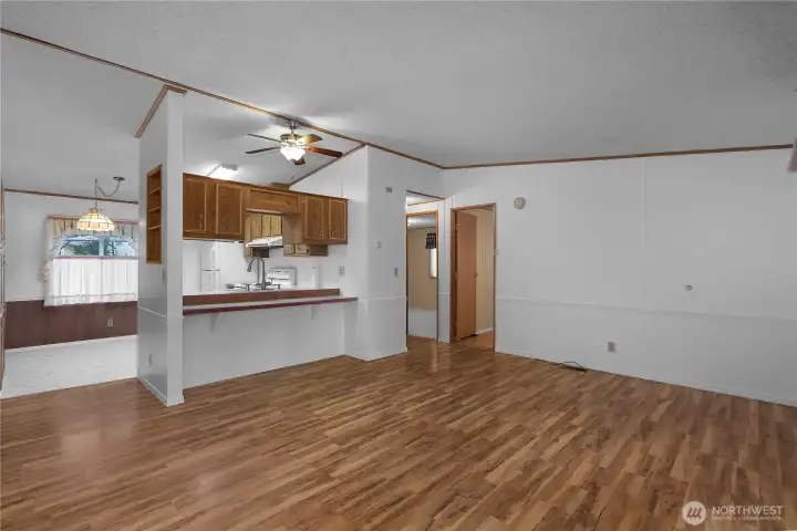 Another view of the LR, back towards the Kitchen.