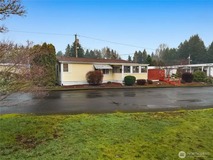 They kept this clean and well-maintained!