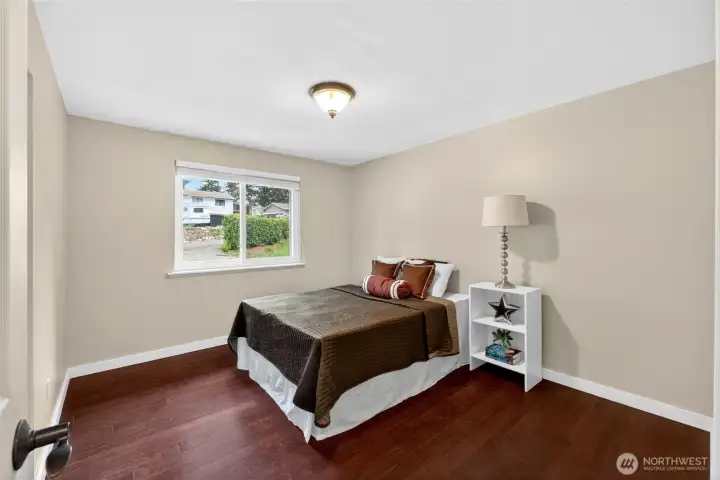 2nd large bedroom upstairs