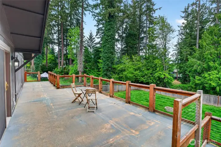 Gorgeous green belt view for privacy