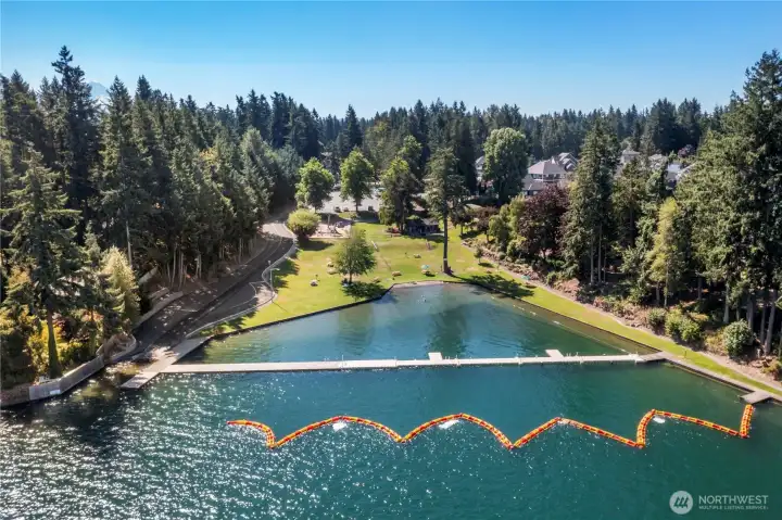 Enjoy private community waterfront parks including Jenks park with swimming, boat launch, playground and newly refreshed pickleball courts