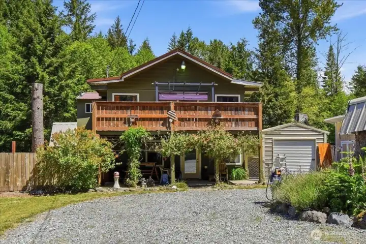 2 Bed/1.75 Bath 1,344 Sq ft Cabin in Paradise Estates 2 Bed/1.75 Bath 1,344 Sq ft Cabin in Paradise Estates