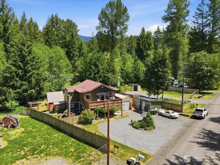 Ample driveway parking with 3 outbuildings for tone of storage Ample driveway parking with 3 outbuildings for tone of storage