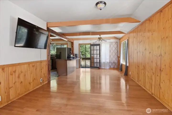Upper Level Family Room with Real Hardwood Floors Upper Level Family Room with Real Hardwood Floors