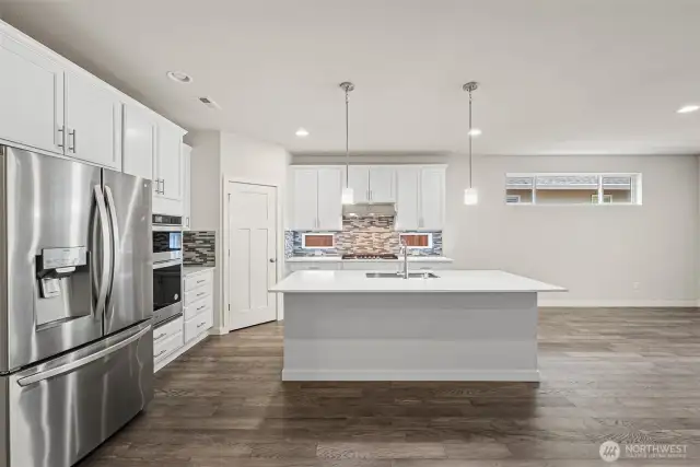 Pendant Lighting & Energy Efficient LED Lighting Throughout!