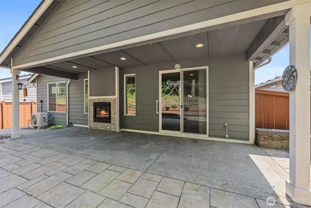 Large Covered Entertainment Sized Patio!